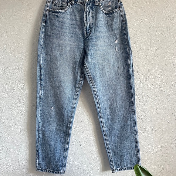 Stradivarius Mom Jeans Blue Denim Distressed Button Fly Women Size US 06 - Picture 1 of 11